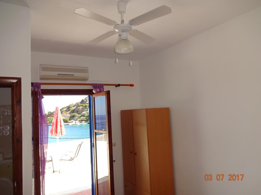 Scirocco Rooms Loutro Esterno foto