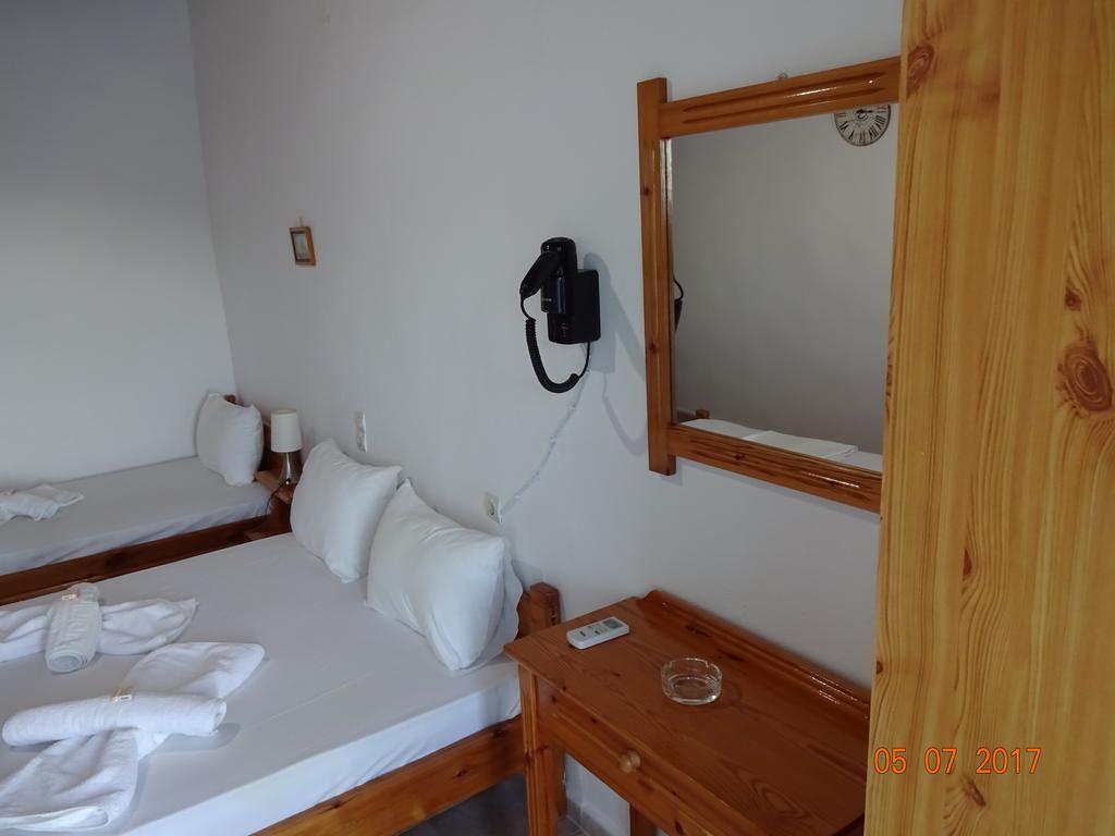 Scirocco Rooms Loutro Esterno foto